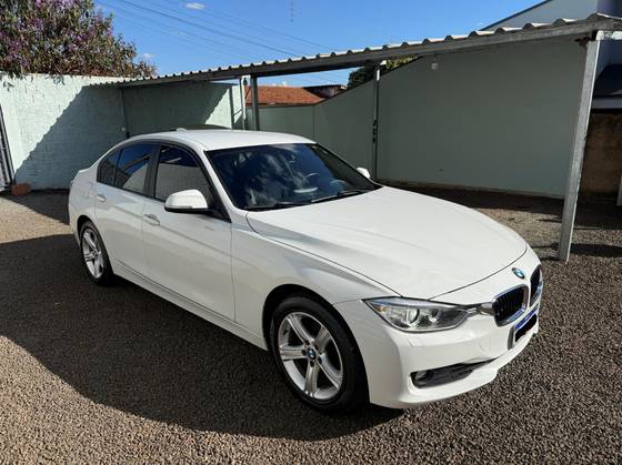 BMW 320i 2.0 16V TURBO GASOLINA 4P AUTOMÁTICO BMW 320i 2.0 16V TURBO GASOLINA 4P AUTOMÁTICO